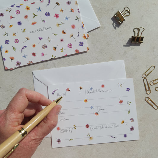 10 x Pressed Wildflowers Ready To Write Invitations