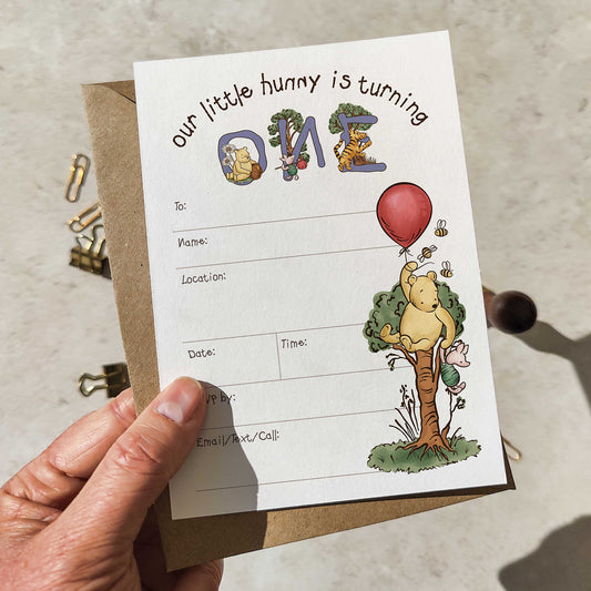 10 x Winnie the Pooh Ready To Write Birthday Party Invitations and Envelopes