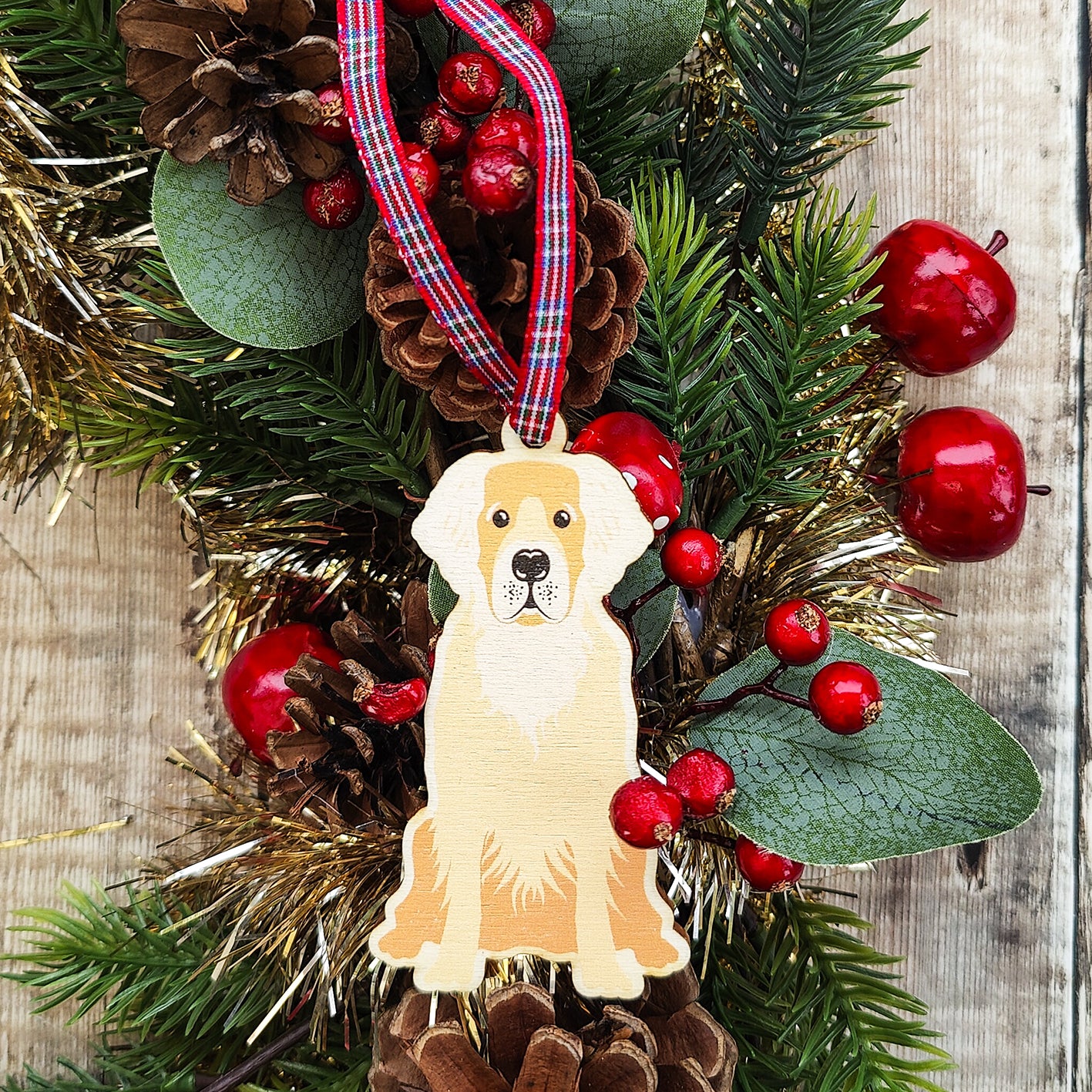 Golden Retriever Dog Hanging Wooden Christmas Tree Ornament