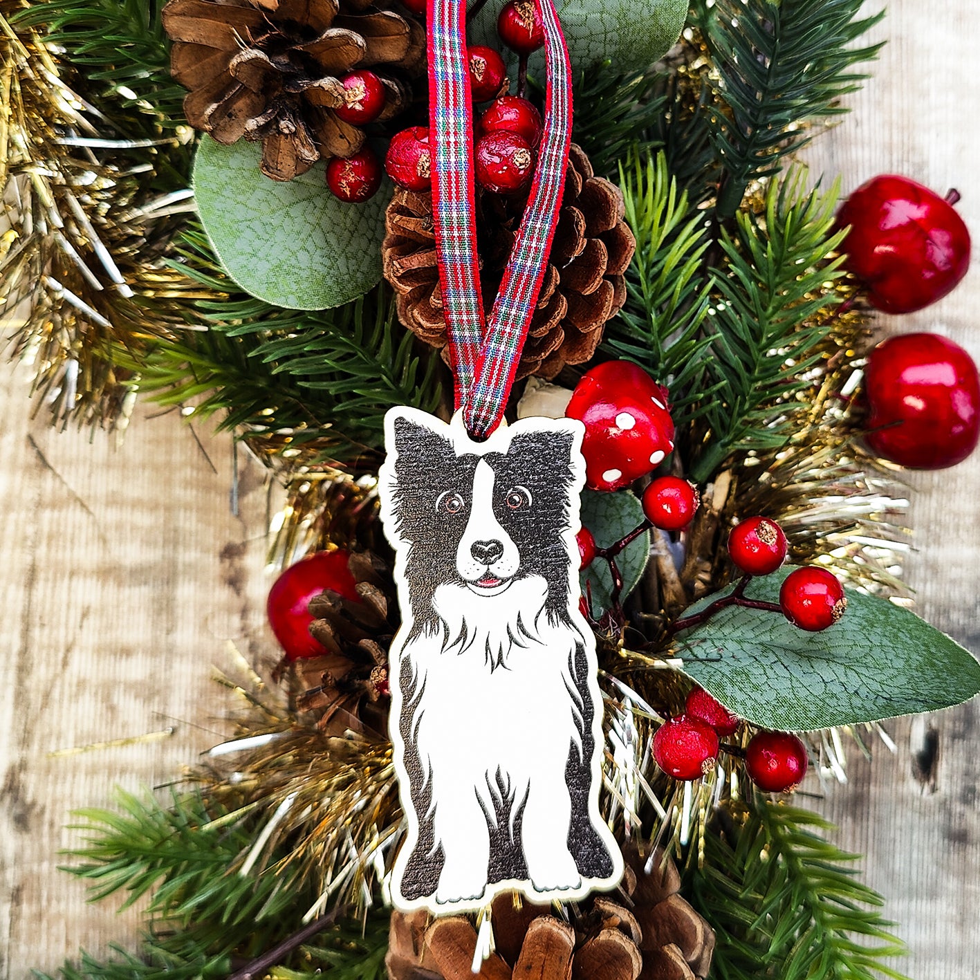 Collie Dog Hanging Wooden Christmas Tree Ornament