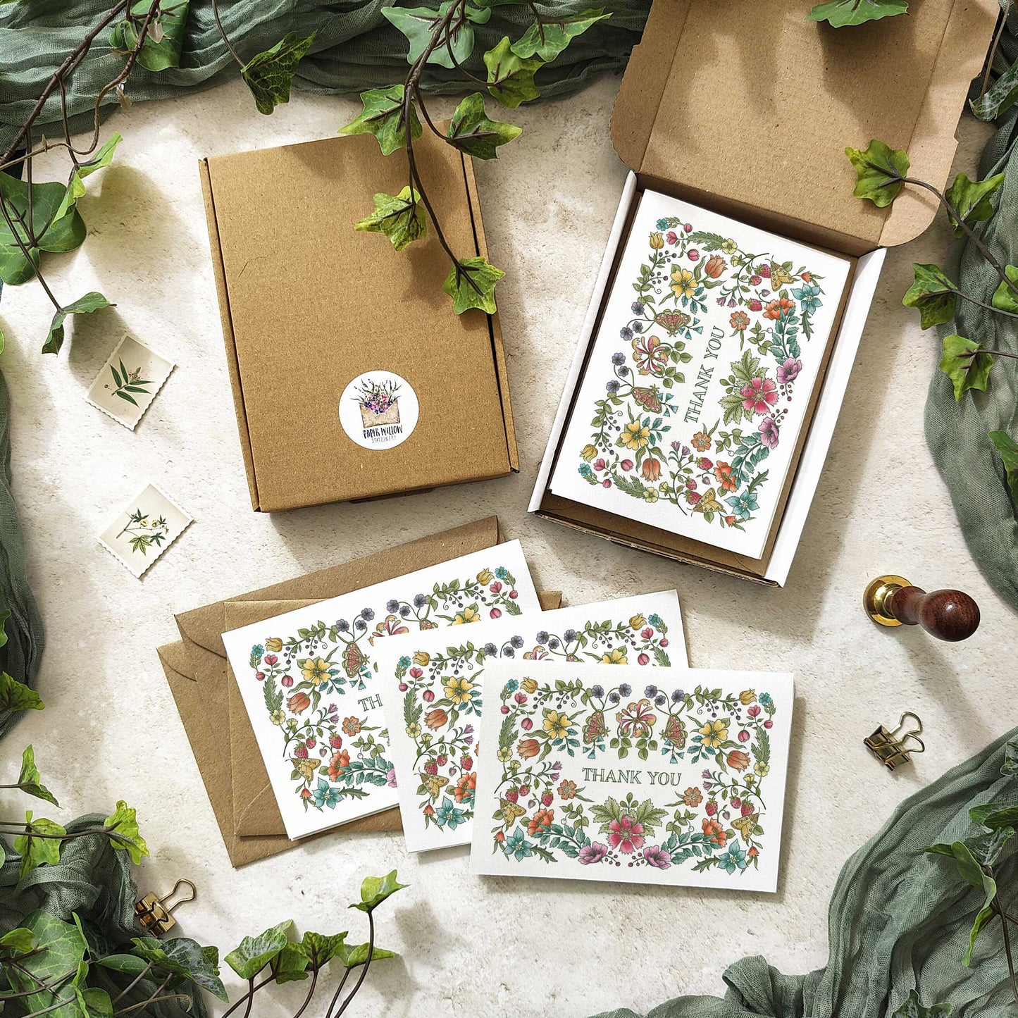 Vintage Retro Floral Thank You Cards