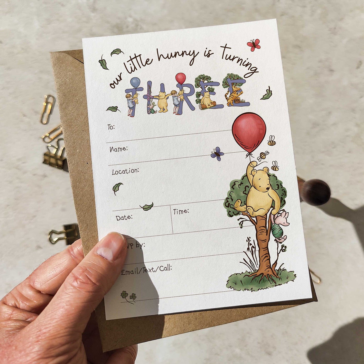 10 x Winnie the Pooh Ready To Write Birthday Party Invitations and Envelopes