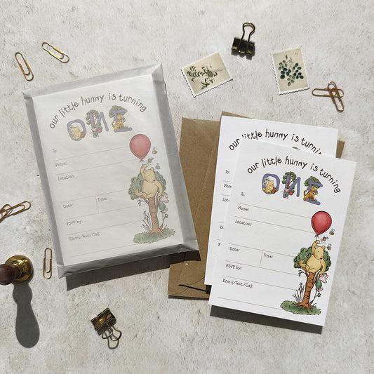 10 x Winnie the Pooh Ready To Write Birthday Party Invitations and Envelopes